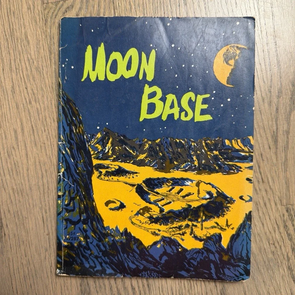 Vintage‎ MOON BASE, Nephew and Chester, Scholastic PB 3RD PRT 1962